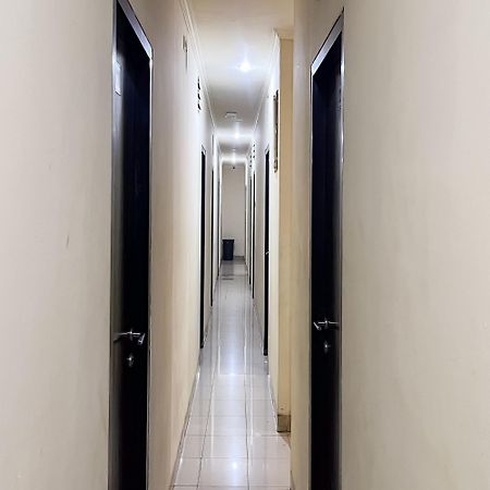 Arcadia Rooms Redpartner Jakarta Ngoại thất bức ảnh
