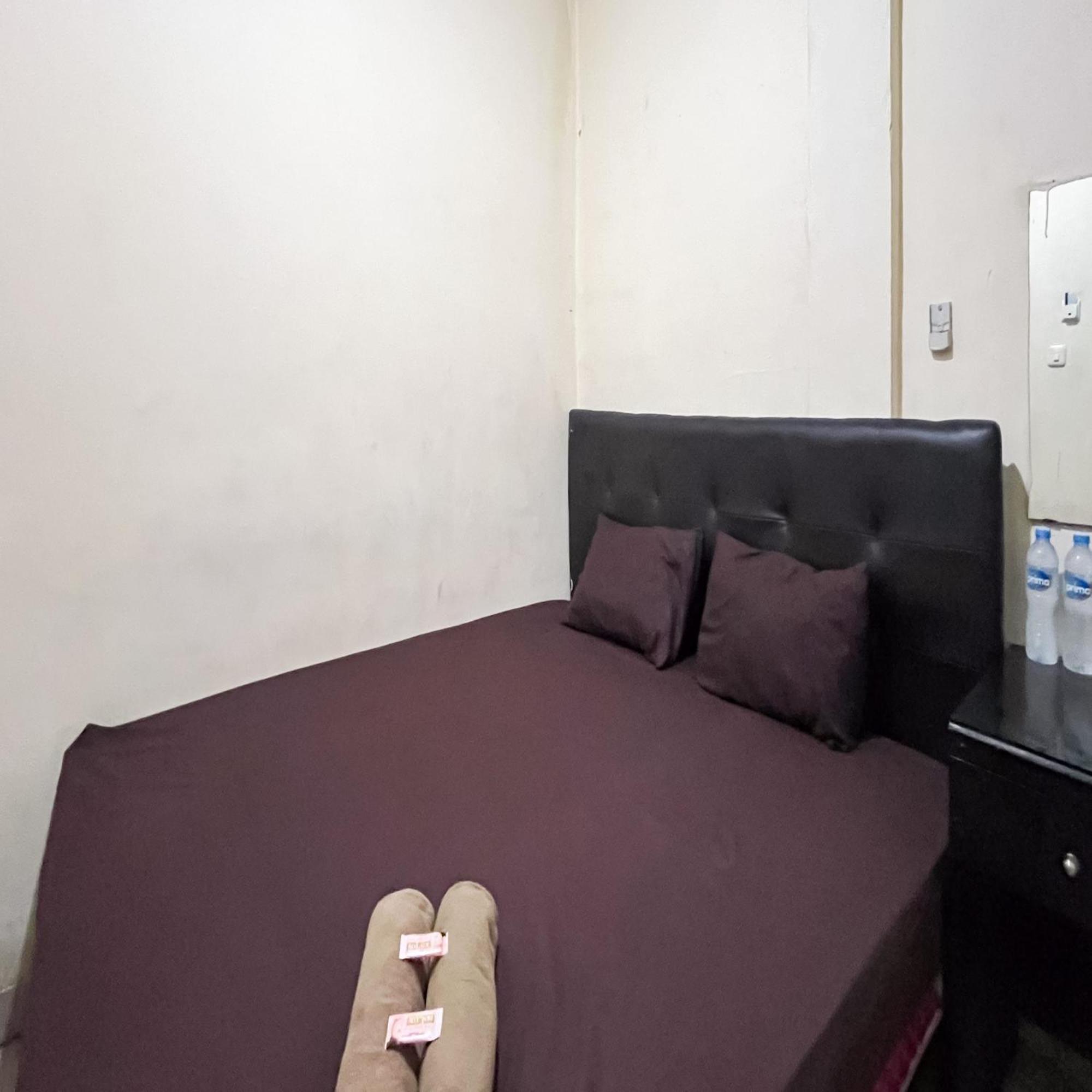 Arcadia Rooms Redpartner Jakarta Ngoại thất bức ảnh